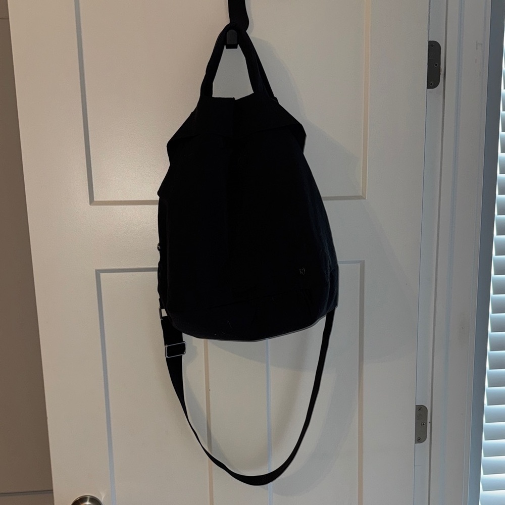 Women’s Lululemon Bag